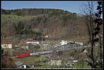 101 025 fährt auf dem Brucker Schleifengleis mit IC719 Richtung Graz.