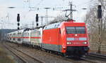 Interessanter PbZ mit der DB Fernverkehr AG [D]  101 109-7  [NVR-Nummer: 91 80 6101 109-7 D-DB] mit den beiden Loks Nr. 4892  147 551-6  [NVR-Nummer: 91 80 6147 551-6 D-DB] + Nr. 4879  147 571-4  [NVR-Nummer: 91 80 6147 571-4 D-DB] und der zu 4879 dazugehörigen Doppelstockgarnitur mit Steuerwagen am 02.03.20 Durchfahrt Bf. Saarmund. Grüße zurück an den Tf. !!! 