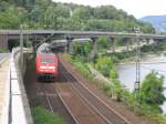 101 103 ist am 20.07.2007 mit IC 2029 aus Hamburg in Richtung Remagen/Passau bei Oberwinter unterwegs.