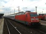 BR 101 012-3 mit IC 2012 Von Oberstdorf nach Hannover
auf Gleis 11 in Dortmund Hbf. vor der Abfahrt.