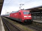 101 015 PEP steht mit dem letzten IC 328  Alpenland  nach Dortmund abfahrtbereit in Augsburg Hbf.