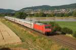 101 123-8 mit IC fhrt in Grosachsen-Heddesheim Richtung Heidelberg. 05.07.2008