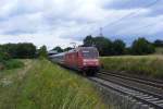 Am 20.07.09 bespannt die letzte Orientrote 101 die 101 002-4 den IC 2279 nach Karlsruhe Hbf und ist gerade zwischen Groen-Linden und Langgns auf der Main-Weser-Bahn unterwegs.