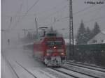 Schneestum Daisy luft zumindestens in Duisburg Rahm zur Hochform auf. Mittdendurch 101 065-1  auf ihrem Weg von Duisburg in Richtung Dsseldorf.