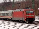 Eine BR 101 zieht am 10.01.2010 einen IC nahe Bochum-Ehrenfeld in Richtung Dortmund.