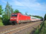 BR 101 095-8 mit dem IC Leipzig - Norddeich Mole am frhen Abend des 05.06.2010 zwischen Nienburg (Weser) und Eystrup.