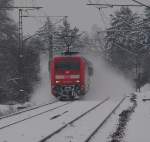 Der IC 2208 fuhr am 27.12.2010 als Sandwich mit 101 029 und 101 069 auf der Frankenwaldbahn mit ca.