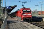 101 128-7 steht in Lneburg Hbf mit dem IC 2913 am 7.3.2011