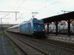 101 016  UNICEF  durchfhrt am 3.Juni 2011 mit dem IC 2209 den Bahnhof Kronach.