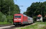 EC 218 (Graz Hbf-Mnchen Hbf) mit Schublok 101 136-0 in Aling 4.6.11