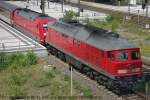 Berlin-Gesundbrunnen, DB Diesellok 9280 1 232 583-5 D-DB, DB E-Lok 101 045-3 mit dem verspätetem EC 178  Alois Negrelli  nach Szczecin Glowny, 
20. Juni 2011, 11:53
