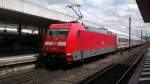 101 012-3, verlsst Hannover HBF am 12.06.2011.