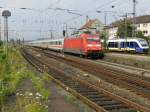 IC2029 mit Zuglok 101 030-5 am 28.07.2011 Einfahrt Osnabrck HBF auf der Fahrt nach Nrnberg.