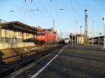 101 083 am 15.01.2012 mit IC 142 in Stendal nach Schipol.