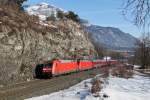 101 097 + 101 018 mit einem Turnuszug am 03.03.2012 bei Jenbach im Inntal.