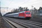 101 102-2 durchfhrt am abend des 09.03.2012 den Bahnhof von Dreieich-Buchschlag.