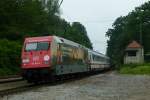 101 016-4 (Packendes Sdafrika) ist mit dem EC 218 Graz - Frankfurt (Main) am 03.07.2012 bei Assling
