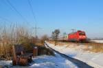 101 094-1 fuhr am 23.01.2013 mit dem IC 130 von Norddeich Mole nach Luxemburg, hier sdlich von Leer.