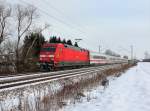 Die 101 006 mit einem IC am 12.12.2012 unterwegs bei Langenisarhofen.