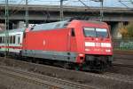 101 071-9 ist mit einen IC am 21.10.13 vom bhf harburg abgefahren  