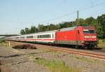 101 061 mit IC 2315 (Westerland–Kln–Frankfurt) am 24.06.2009 in Scheeel