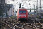 Fahrt gelegt für die 101 089-1 schiebend mit IC aus Köln Hbf.