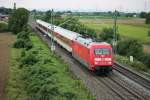 Am 10.08.2014 bespannte 101 011-5 den CNL 472 (Basel SBB - Kopenhagen CS), als sie zwischen Auggen und Müllheim (Baden) gen Freiburg fuhr.