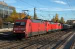 101 098 und 120 112 sowie 111 038 mit 009 am 24.10.15 mit dem 2461 aus Stuttgart am Münchner Heimeranplatz