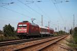 Pbz 2459 (Karlsruhe Hbf - Basel Bad Bf) am 27.09.2014 mit der Hamburger 101 057-8 bei der Durchfahrt in Orschweier gen Freiburg.