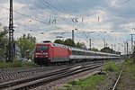 101 111-3 am 18.04.2015 bei der Durchfahrt mit dem EC 6 (Chur HB/Zürich HB - Hamburg Altona) in Müllheim (baden) gen Freiburg (Breisgau).