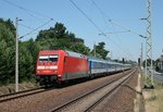 101 128 mit EC 379 (Kiel Hbf–Praha hl.n.) am 24.06.2016 in Walddrehna, aufgenommen vom nrdlichen Bahnsteigende