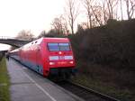 101 090-9 ist soeben mit dem EC 371 aus rhus zur Weiterfahrt nach Praha ber Hamburg, Berlin, Dresden in Flensburg eingetroffen.