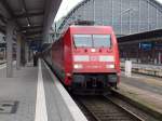 EC 219 (Frankfurt - Graz) steht in Frankfurt am Main Hbf abfahrbereit auf Gleis 10.