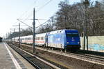 101 144-4  Hertha BSC  mit dem IC 1928 von Köln Hbf nach Berlin Hbf (tief) in Dallgow-Döberitz.