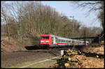 Die Werbelok 101060-2 war am 25.02.2019 um 11.22 Uhr bei Hasbergen auf der Rollbahn mit dem IC 1929 nach Köln zu sehen.