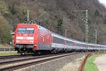 DB 101 121-2 mit EC 9 nach Zürich bei Stolzenfels/Koblenz auf der linken Rheinseite 14.3.2024