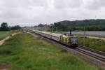 101 141 (Azubis der DB gegen Hass und Gewalt) mit EC 61 vor Haspelmoor (16.06.2008)