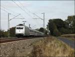 101 034 (9180 6101 034-7 D-DB) ist bei Buldern mit dem IC 332, Norddeich-Mole - Kln Hbf, durch das Mnsterland in Richtung Ruhrgebiet unterwegs. (26.09.2009)