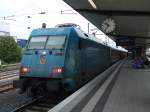 101 016-4 wartet mit dem InterCity 2394 im Hauptbahnhof von Bielefeld auf die Weiterfahrt nach Kln.