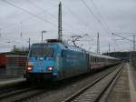 Immer noch nicht hat es die Bahn geschafft der 101 016 neue Werbefolien zuverpassen.Am 22.Januar 2012 kam Sie,mit dem IC 2377 Binz-Karlsruhe,nach Bergen/Rgen.