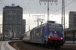 101 101  Europa  verlsst am 18.5.12 mit dem IC 118 den Hbf von Essen.