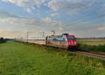 101 118 mit IC 2024 von Passau Hbf nach Hamburg Altona am 10.09.2012 unterwegs bei Plattling.