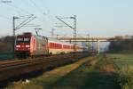 101 110  Eintracht Frankfurt  mit dem CNL 473  Aurora  (Kopenhagen-Basel) im ersten Tageslicht bei Graben-Neudorf. Aufgenommen am 09.11.2012.