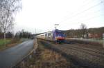 101 101 ist am 24.12.2012 mit dem IC 2208 bei Oberlangenstadt unterwegs. 