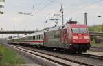 Am 1.Mai 2013 war Eintracht Frankfurt 101 110 in Elze(Han) mit IC 2193 aus Westerland(Sylt) auf dem Weg durchs Leinetal nach Gttingen.