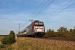 Am 26.10.2013 durfte die Hamburger 101 144  Hertha BSC  den EC 9 (Hamburg-Altona - Chur HB) bespanne, als sie nördlich von Müllheim (Baden) bei Hügelheim gen Schweiz fuhr.