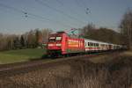 Mit mehr als zwanzig Minuten Verspätung war Intercity 2313 am 13.03.2014 um 10.15 Uhr in Hasbergen nach Stuttgart unterwegs.