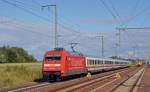 101 062 schleppte am 09.07.15 einen IC der Linie Leipzig - Magdeburg durch Rodleben Richtung Magdeburg.