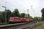 115 448 zieht am Morgen des 16. Juni drei 120 durch Eichstätt Bahnhof.e