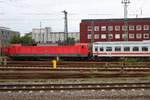 120 147-4 DB als IC-Garnitur steht abgestellt in Bremen Hbf.